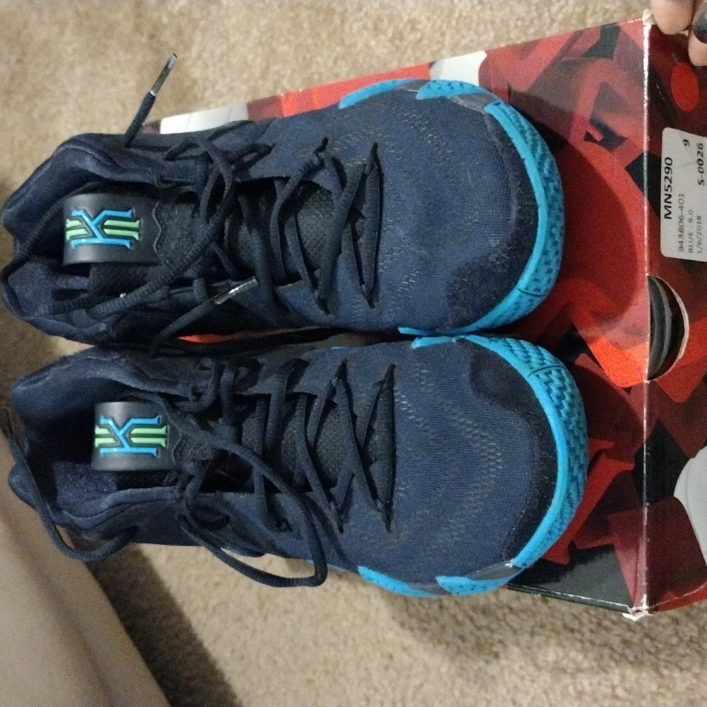 Kyrie 4